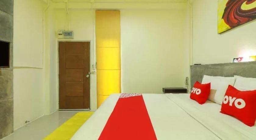 Bed in OYO 412 7 Days Hotel