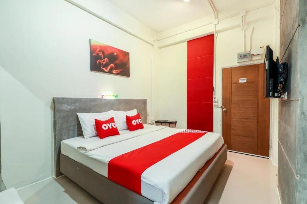 Bed in OYO 412 7 Days Hotel