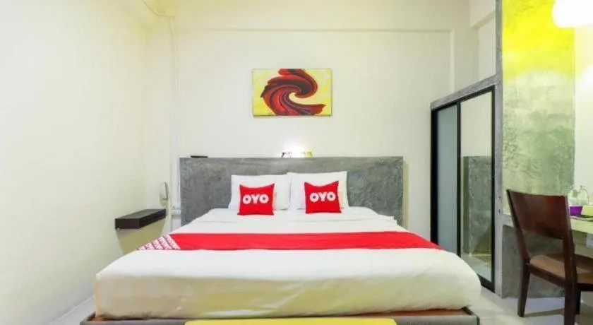 Bed in OYO 412 7 Days Hotel