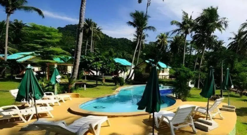 Green Cottage Beach Resort