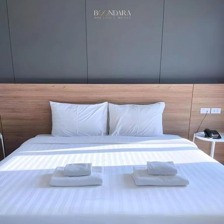 Bed in Boondara Boutique Hotel