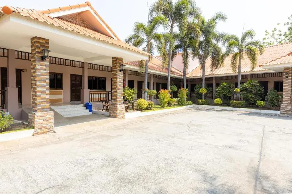 Manee Sangkha Hotel Manee Sangkha Hotel