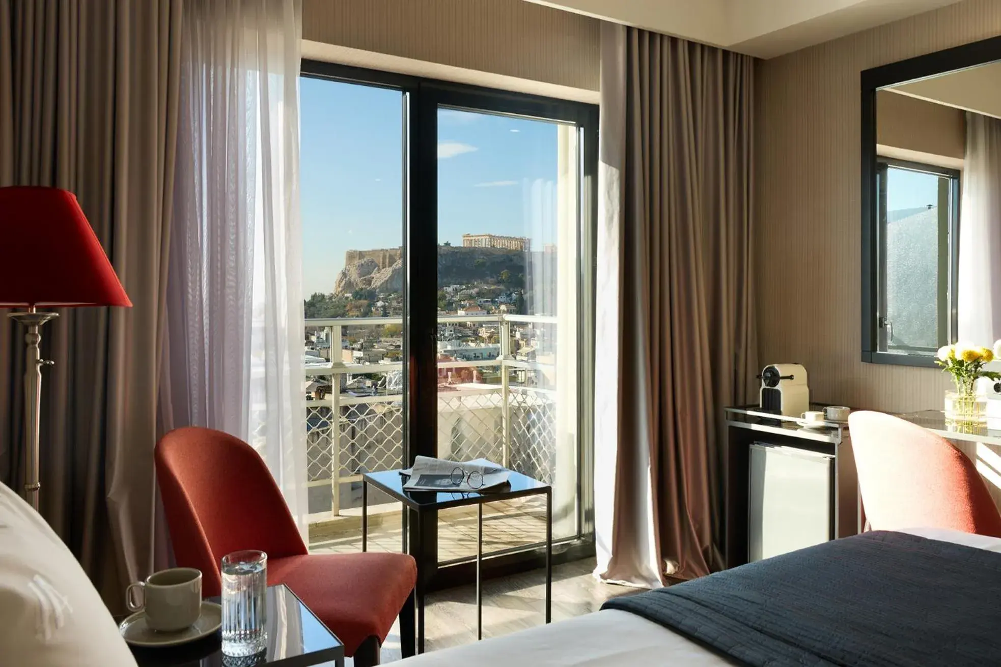 Coffee/tea facilities, Bed in Astor Hotel Athens Coffee/tea facilities, Bed in Astor Hotel Athens