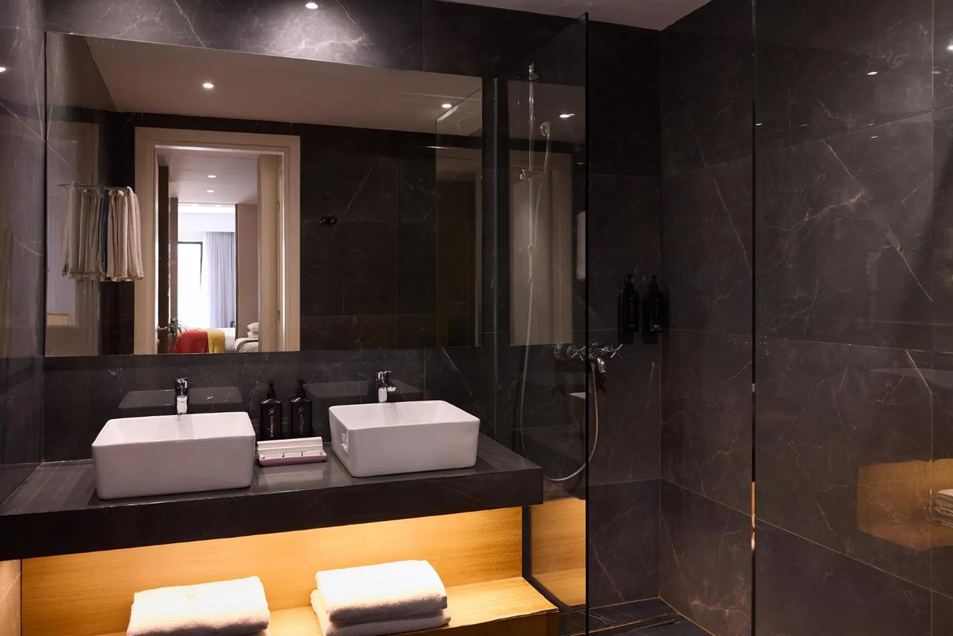 Bathroom in Astor Hotel Athens