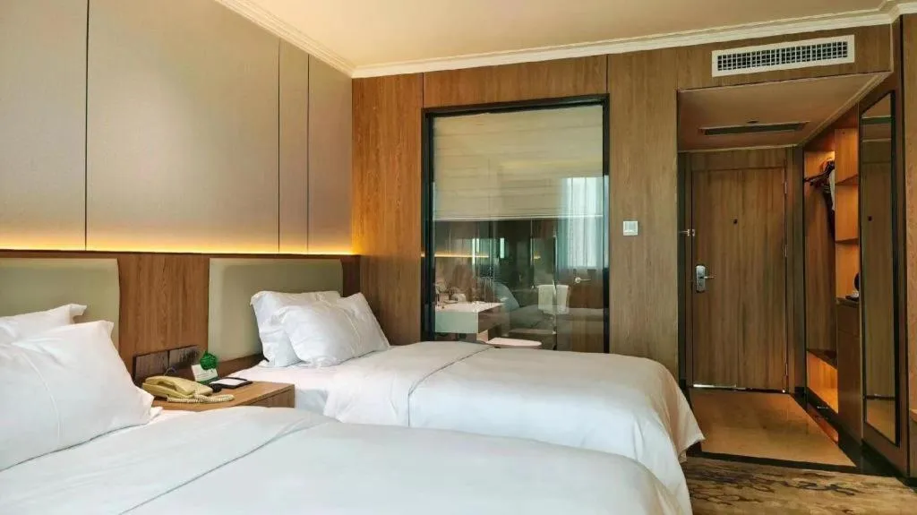 Bed in Metropolitan Hotel