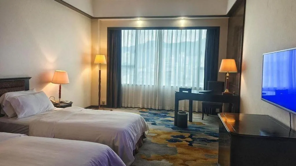 Bed in Metropolitan Hotel