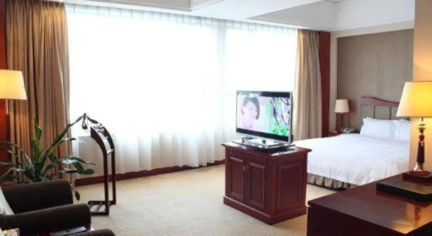 Bed in Metropolitan Hotel