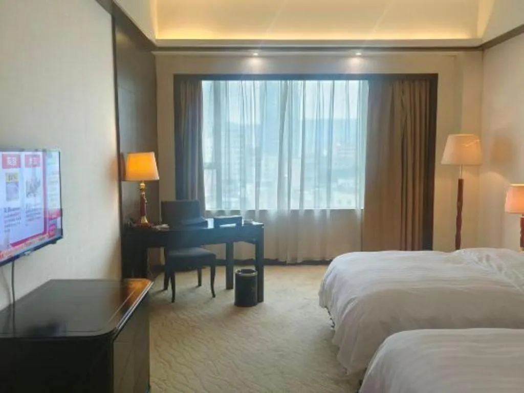 Bed in Metropolitan Hotel