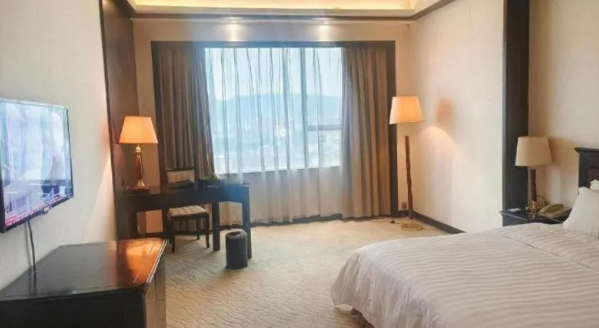 Bed in Metropolitan Hotel