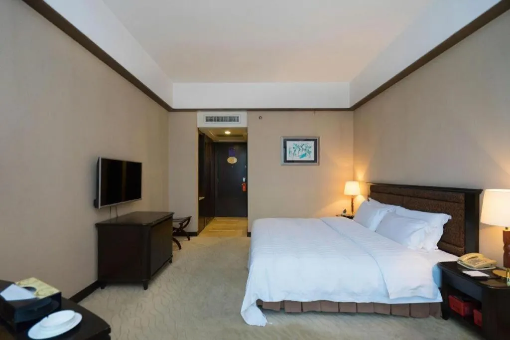 Bed in Metropolitan Hotel