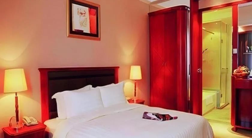 Bed in Metropolitan Hotel