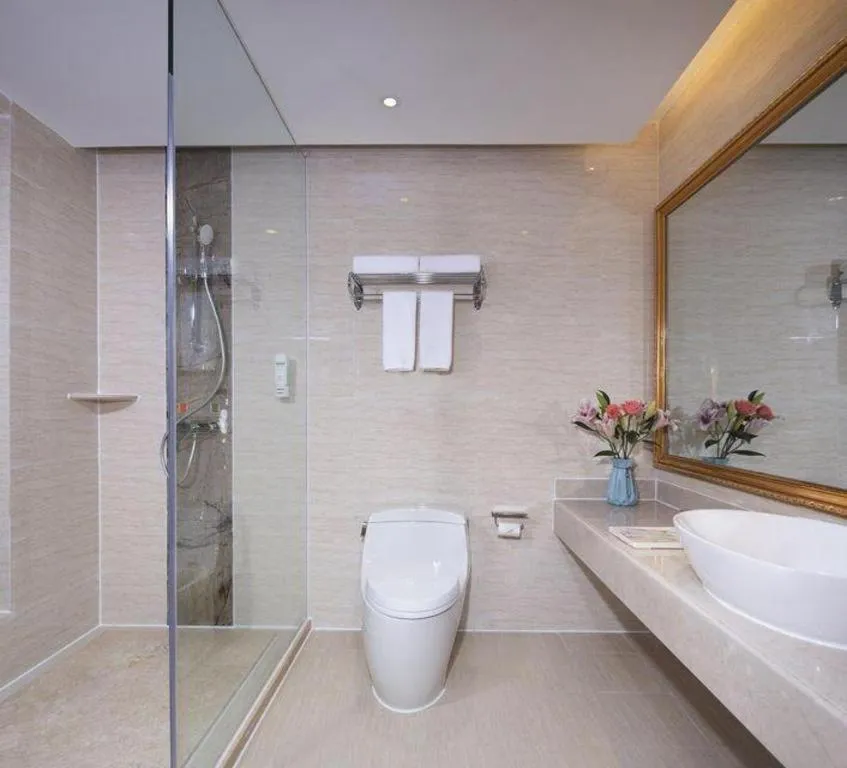 Vienna Hotel Guangdong Xinyi Jiaoyucheng River View