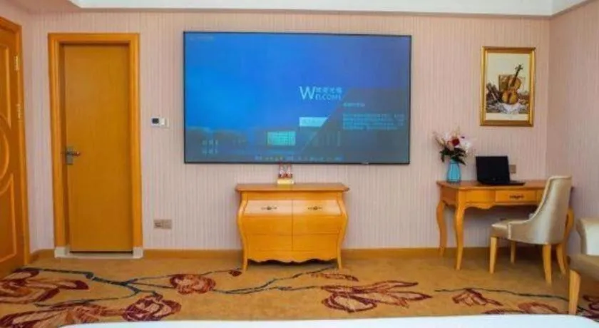 Vienna Hotel Guangdong Xinyi Jiaoyucheng River View