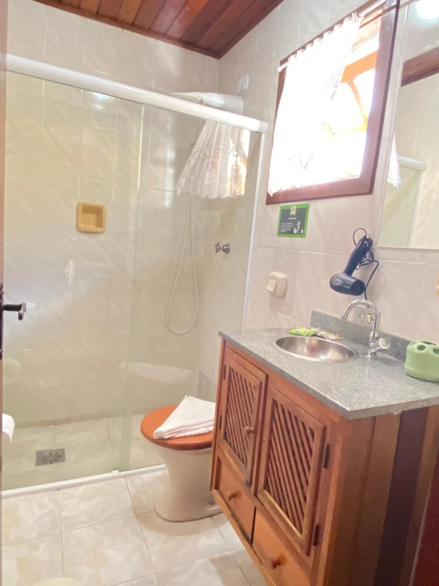 Shower in Pousada Recanto Ninho Verde Chalés