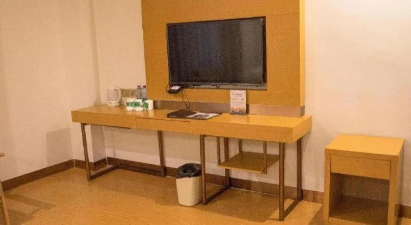 GreenTree Inn Qingdao Jiaozhou Jiaoping Road Express Hotel