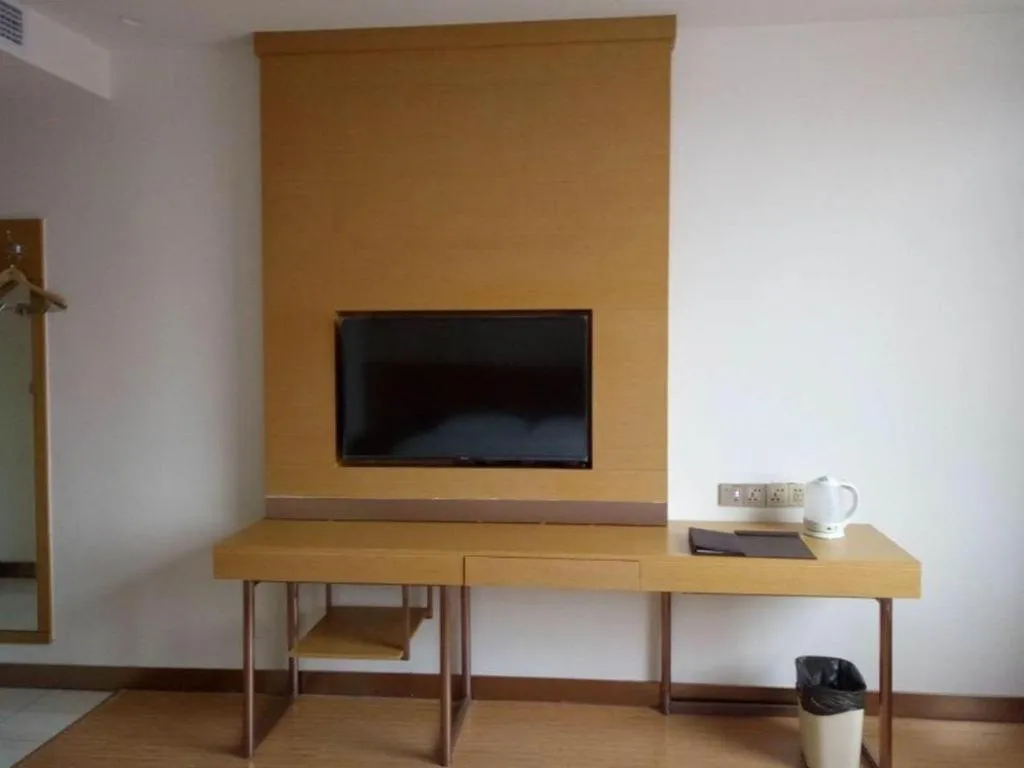 GreenTree Inn Qingdao Jiaozhou Jiaoping Road Express Hotel