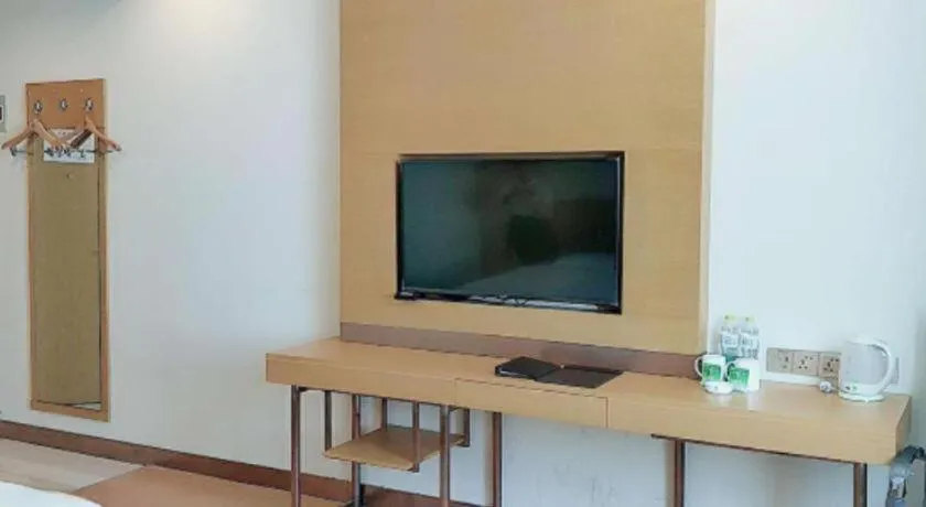 GreenTree Inn Qingdao Jiaozhou Jiaoping Road Express Hotel