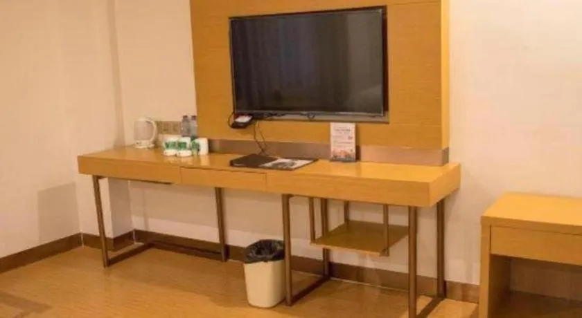 GreenTree Inn Qingdao Jiaozhou Jiaoping Road Express Hotel