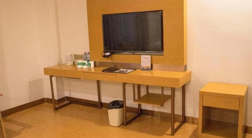 GreenTree Inn Qingdao Jiaozhou Jiaoping Road Express Hotel