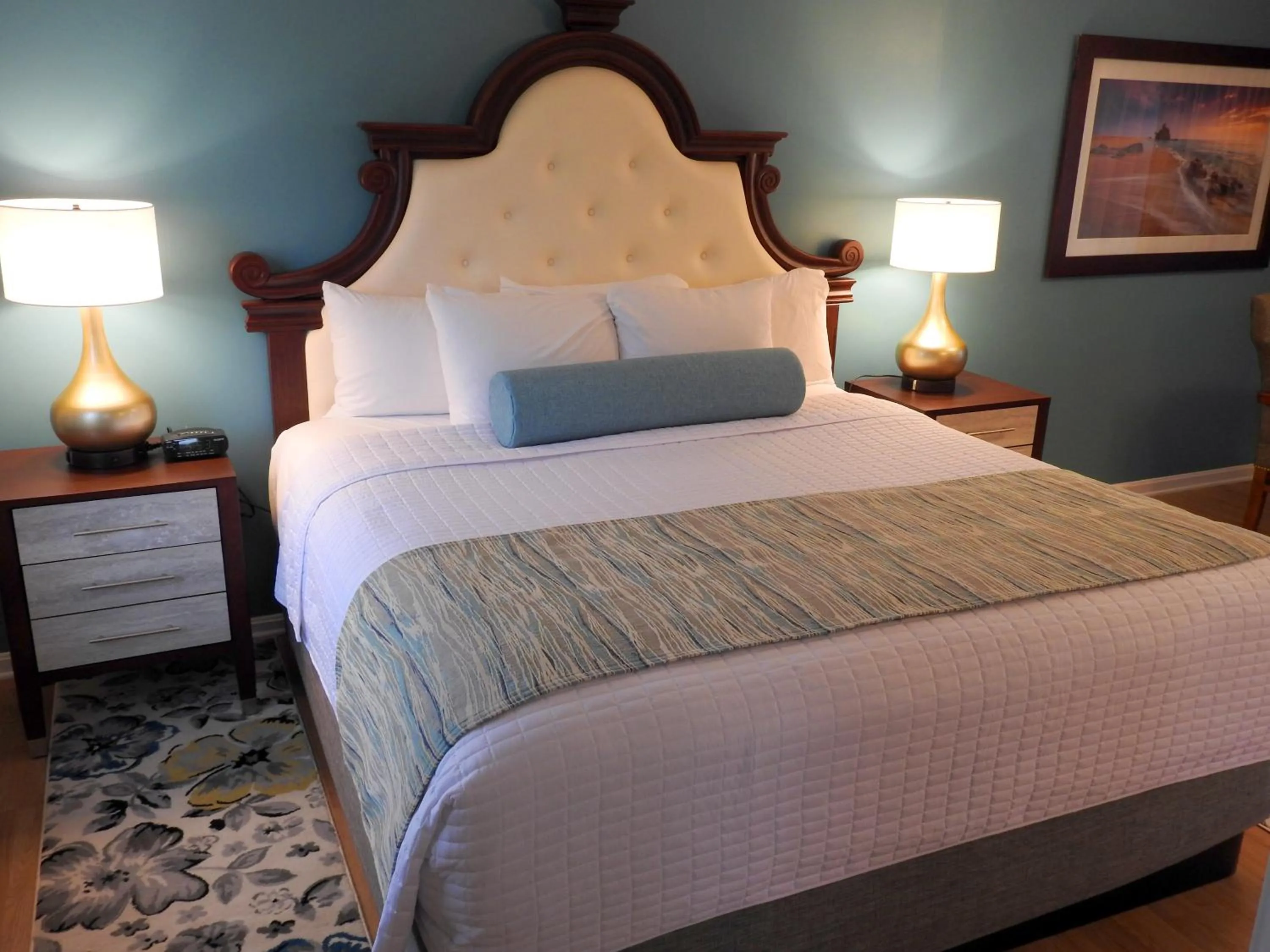 Bed in SeaCoast Inn