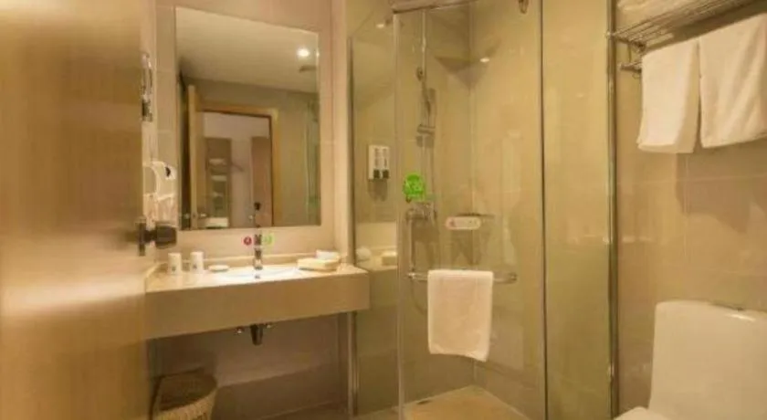 GreenTree Inn Zhangjiagang Yangshe Old Street Stadium