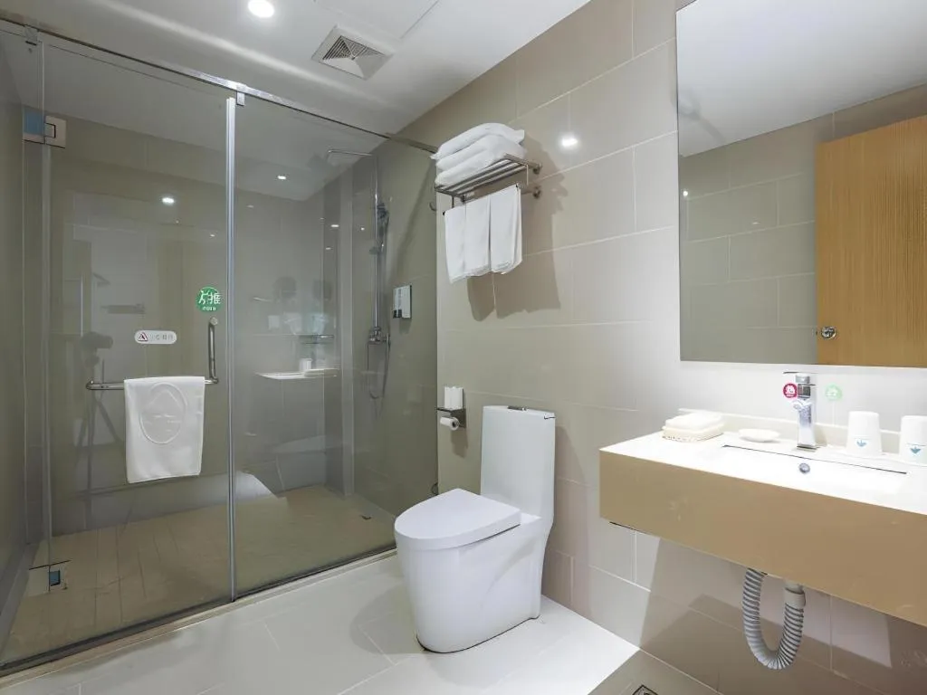 GreenTree Inn Zhangjiagang Yangshe Old Street Stadium