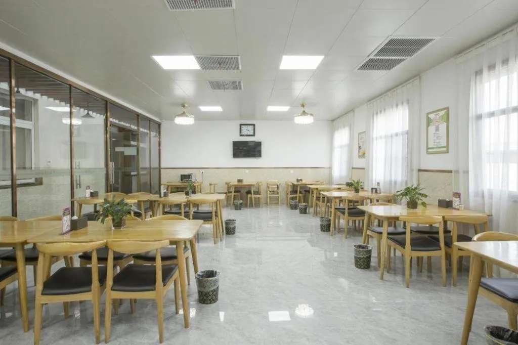 GreenTree Inn Zhangjiagang Yangshe Old Street Stadium