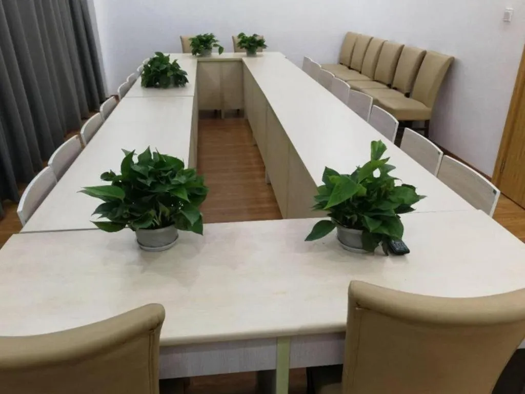 Vatica Hangzhou Linan Qianwang Street Hotel