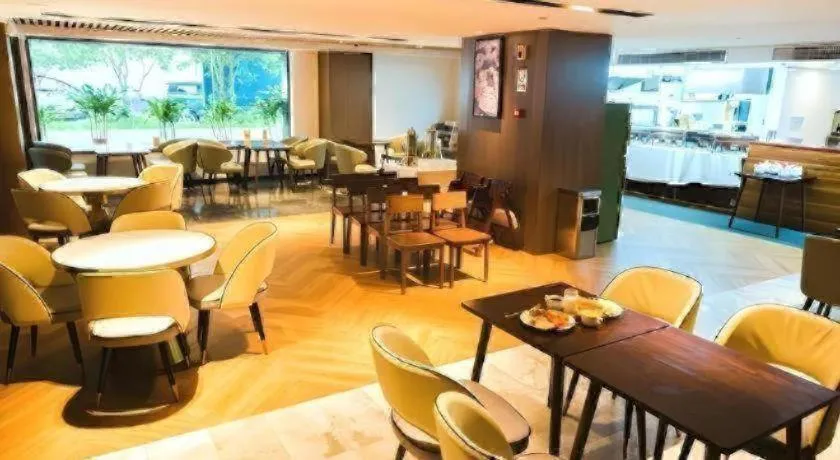 GYA Shanghai Jiangpu Hotel