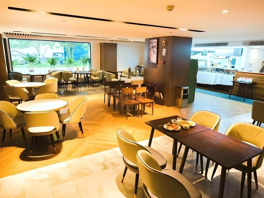 GYA Shanghai Jiangpu Hotel