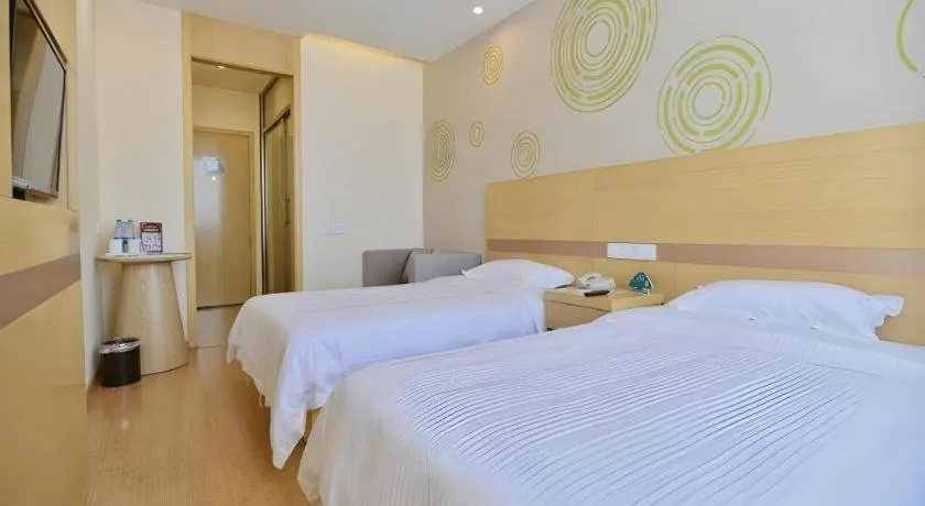Bed in GreenTree Inn Shanghai National Convention and Exhibition Center Huaxiang Road