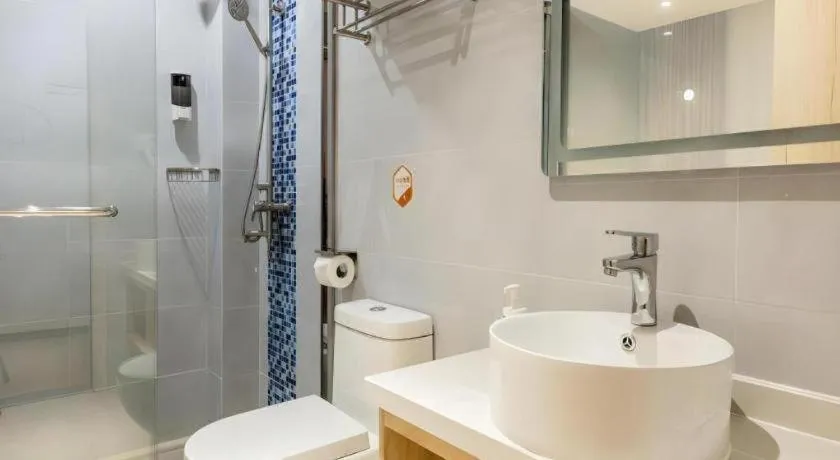 Shell Shanghai Yangpu District Pingliang Road Binjiang Hotel