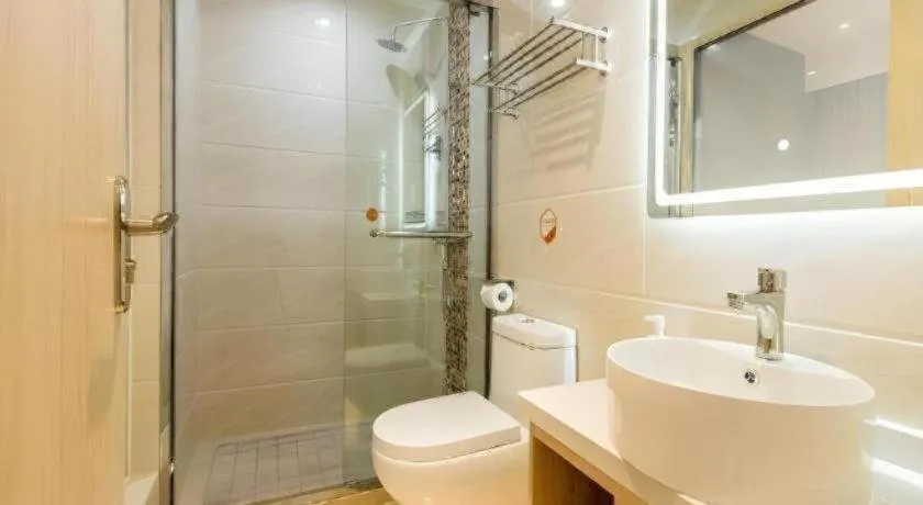 Shell Shanghai Yangpu District Pingliang Road Binjiang Hotel