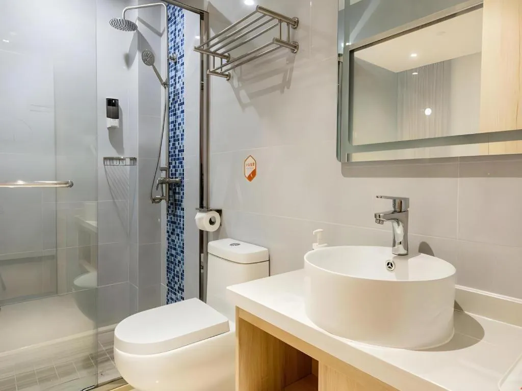 Shell Shanghai Yangpu District Pingliang Road Binjiang Hotel