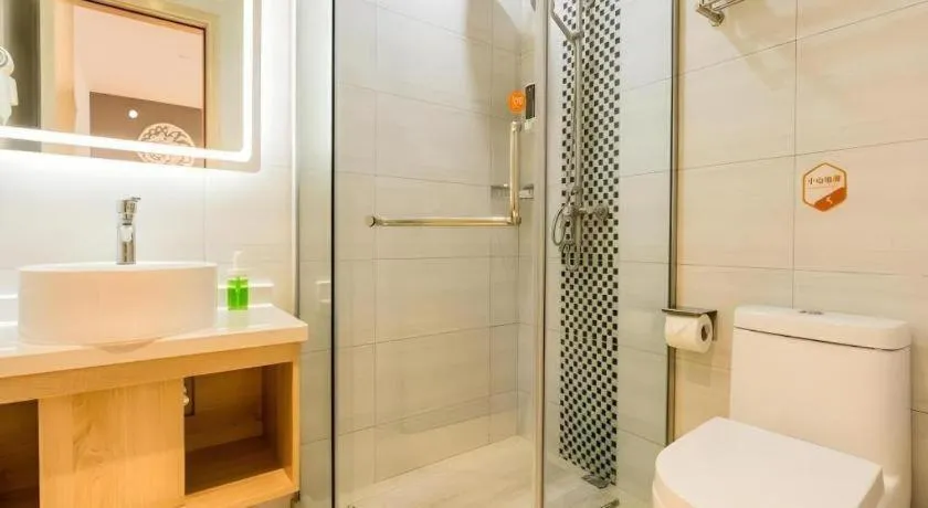 Shell Shanghai Yangpu District Pingliang Road Binjiang Hotel