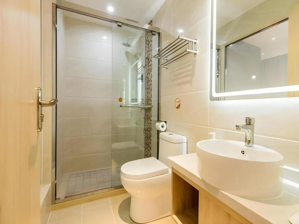 Shell Shanghai Yangpu District Pingliang Road Binjiang Hotel