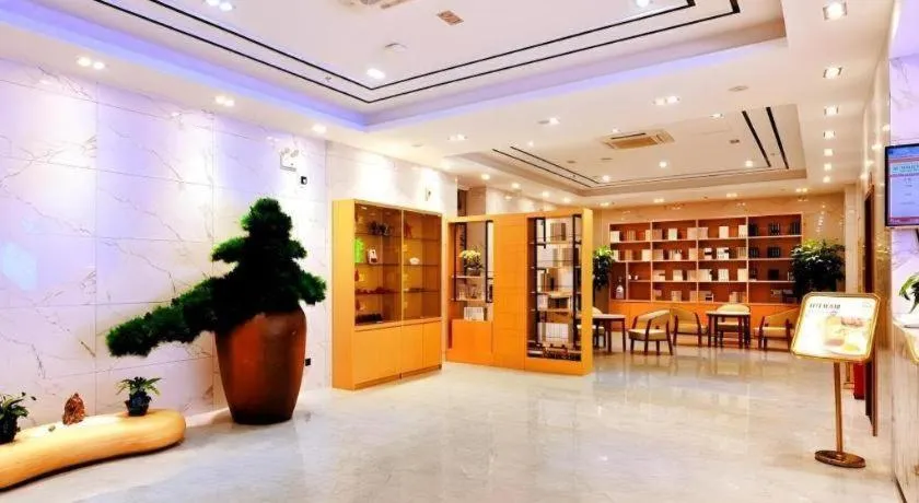 GreenTree Inn Haikou City Wuzhishan Road
