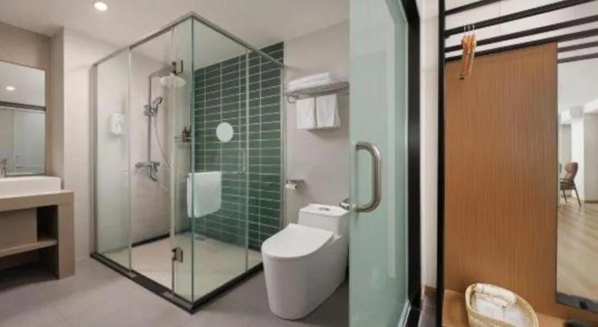 GreenTree Inn Haikou City Wuzhishan Road