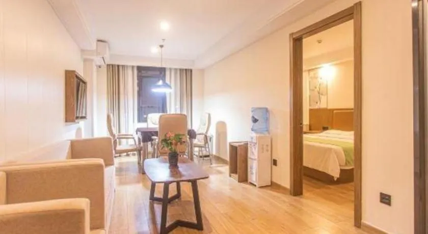 Bed in GreenTree Inn Haikou City Wuzhishan Road