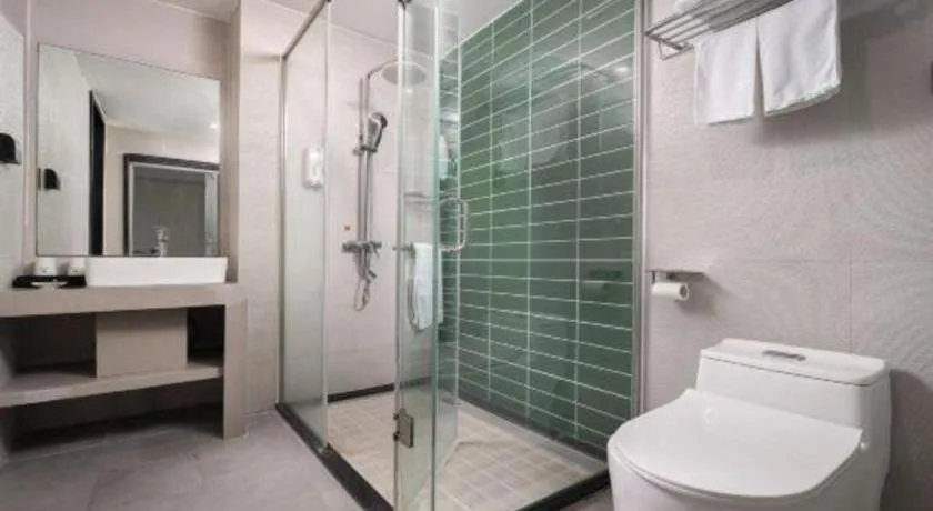 GreenTree Inn Haikou City Wuzhishan Road