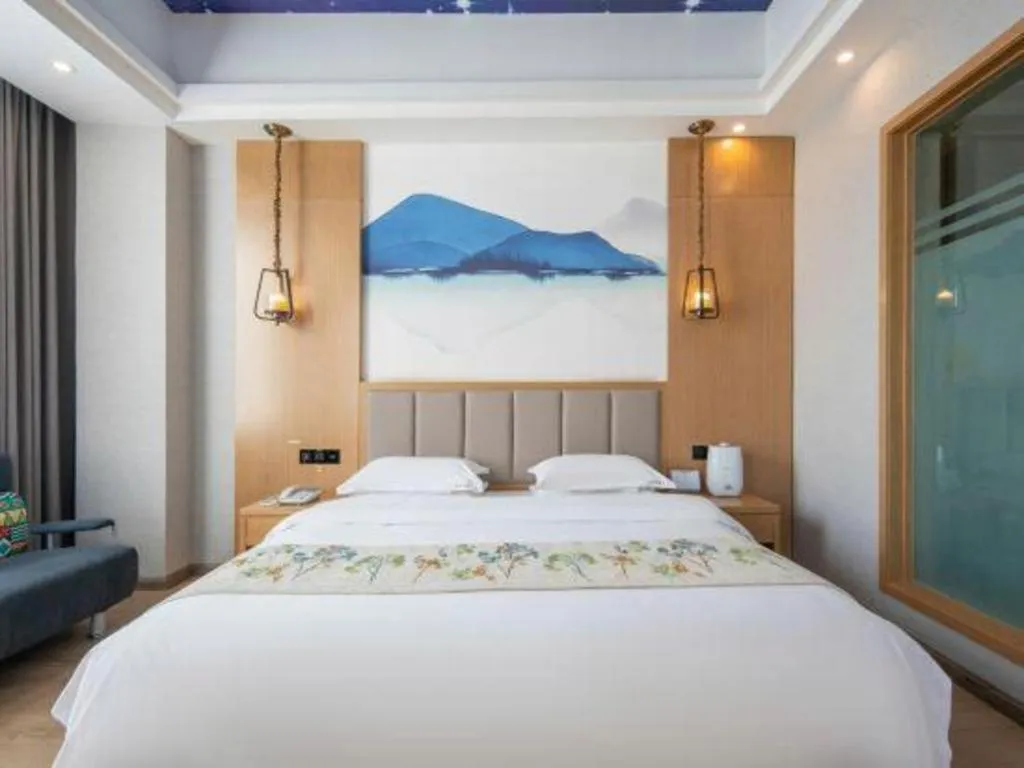 Bed in VX Dali Erhai Park Seascape Hotel