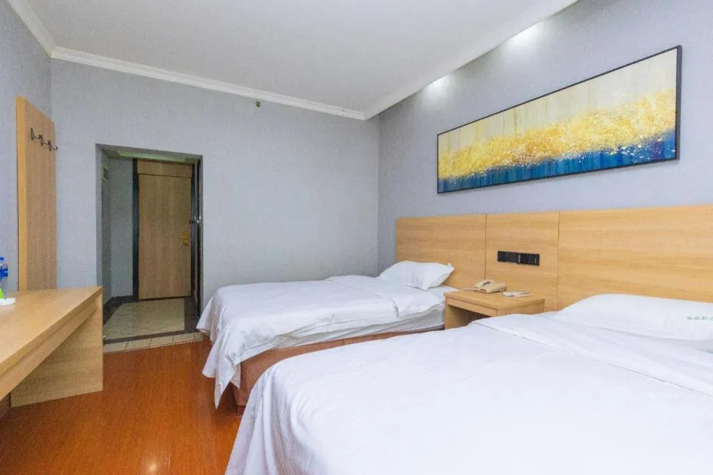 Bed in GreenTree Inn Chongqing Longhu Times Tianjie Xietaizi Metro Station