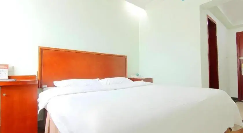 Bed in GreenTree Inn Chongqing Longhu Times Tianjie Xietaizi Metro Station Bed in GreenTree Inn Chongqing Longhu Times Tianjie Xietaizi Metro Station