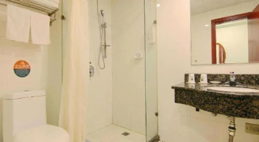 GreenTree Inn Chongqing Longhu Times Tianjie Xietaizi Metro Station