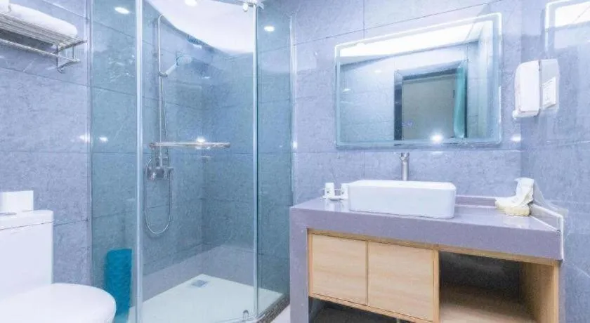 GreenTree Inn Chongqing Longhu Times Tianjie Xietaizi Metro Station