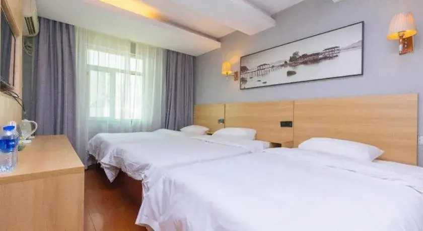 Bed in GreenTree Inn Chongqing Longhu Times Tianjie Xietaizi Metro Station Bed in GreenTree Inn Chongqing Longhu Times Tianjie Xietaizi Metro Station