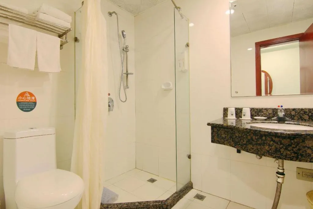 GreenTree Inn Chongqing Longhu Times Tianjie Xietaizi Metro Station