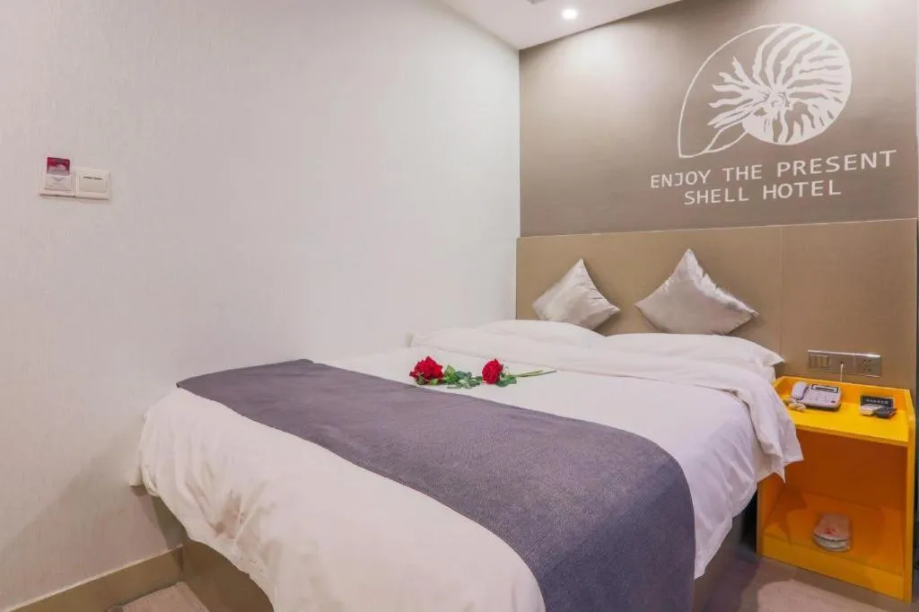 Bed in Shell Ganzhou Central Theme Hotel