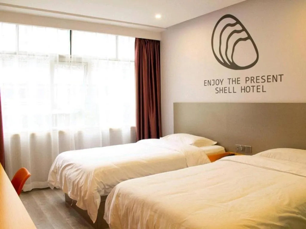 Bed in Shell Ganzhou Central Theme Hotel