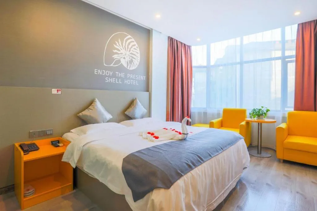 Bed in Shell Ganzhou Central Theme Hotel